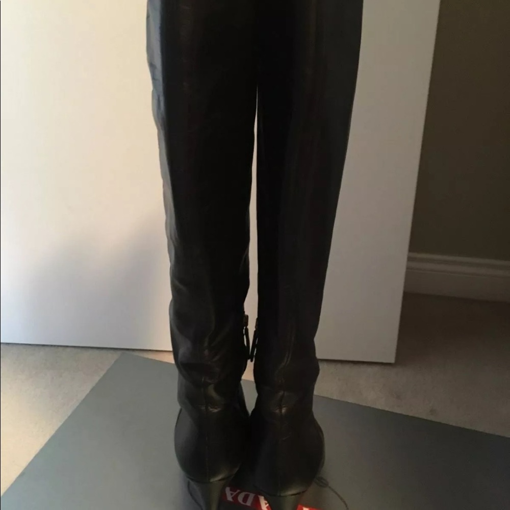 Prada heels boots size 39 color black - Picture 4 of 8
